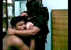 ماچو بعد از این سکس فیلم سوپر حزب در آشپزخانه زن سیاه را وارد کرد